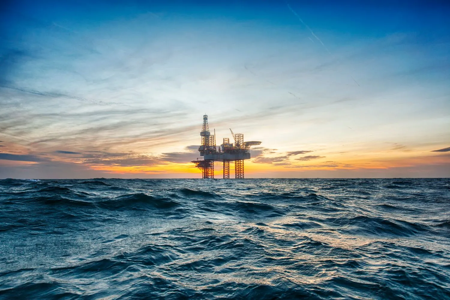 Il Regno Unito torna a trivellare nel Mare del Nord: via libera al giacimento di gas Jackdaw (nonostante gli impegni sul clima)