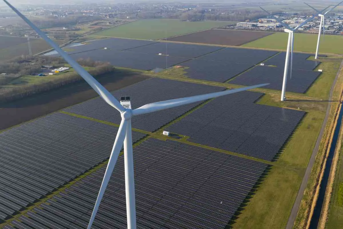 Scenario 2030, Terna rivede al ribasso rinnovabili e consumi elettrici
