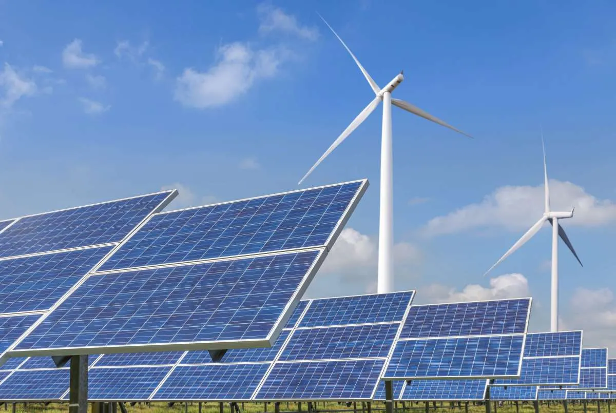 Connessioni, meno richieste per le Fer. Data center oltre 100 GW